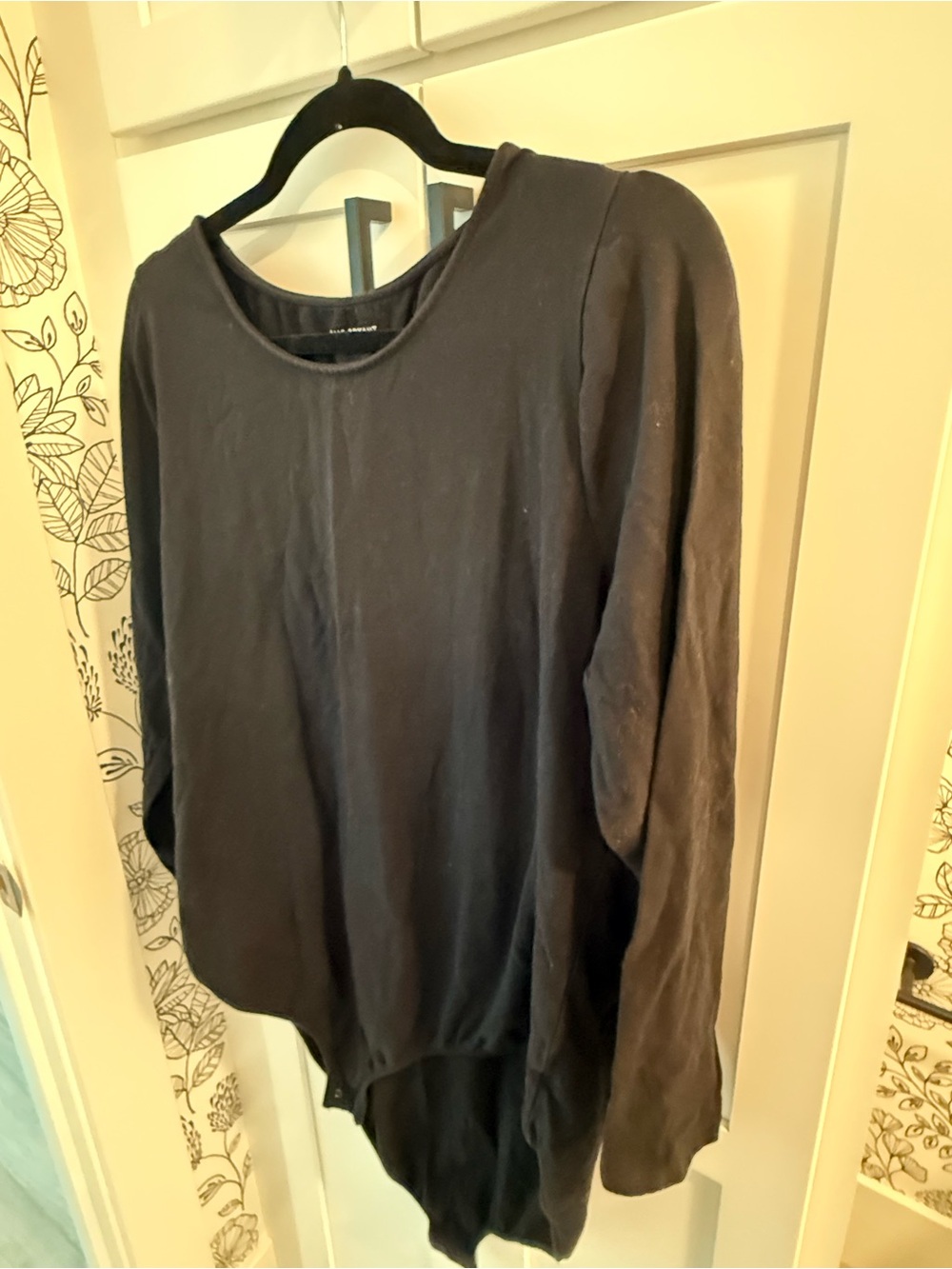 Lane Bryant Black Relaxed Long-Sleeve Crewneck Sweatshirt